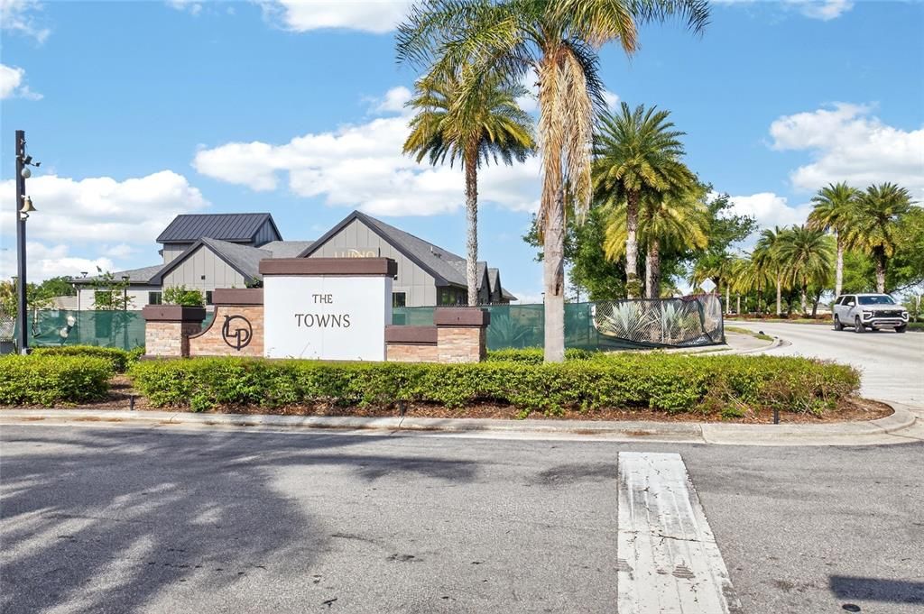 Active With Contract: $189,900 (2 beds, 2 baths, 1267 Square Feet)