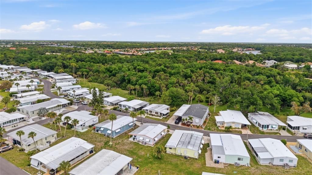 На продажу: $124,000 (2 спален, 1 ванн, 767 Квадратных фут)