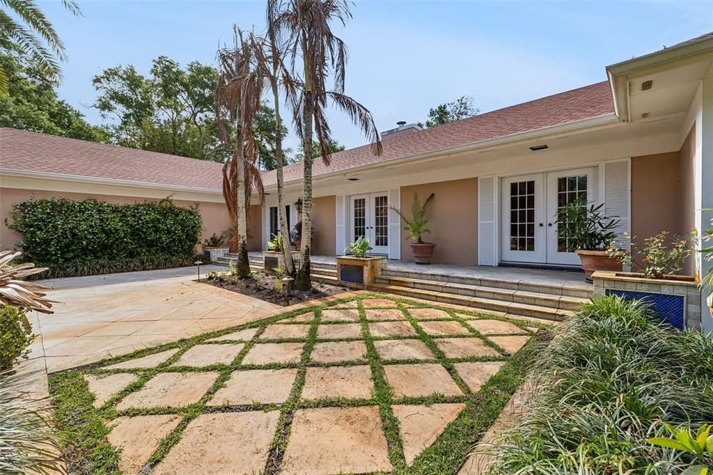 For Sale: $1,450,000 (3 beds, 3 baths, 3554 Square Feet)