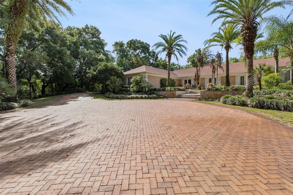 For Sale: $1,450,000 (3 beds, 3 baths, 3554 Square Feet)