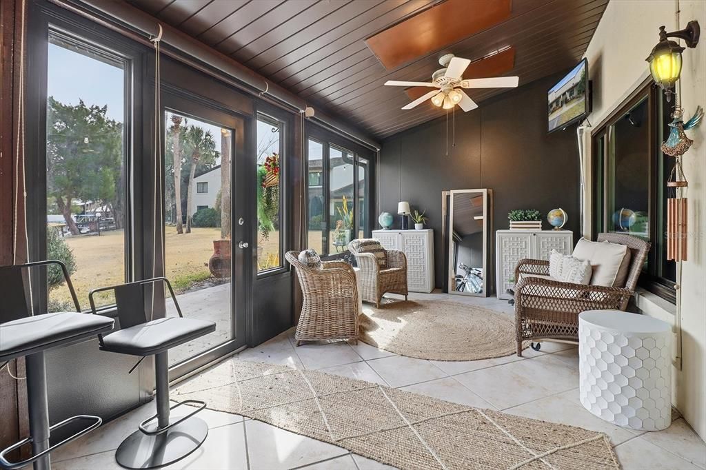 For Sale: $420,000 (3 beds, 2 baths, 1552 Square Feet)