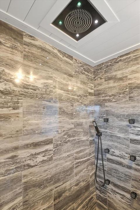 For Sale: $420,000 (3 beds, 2 baths, 1552 Square Feet)