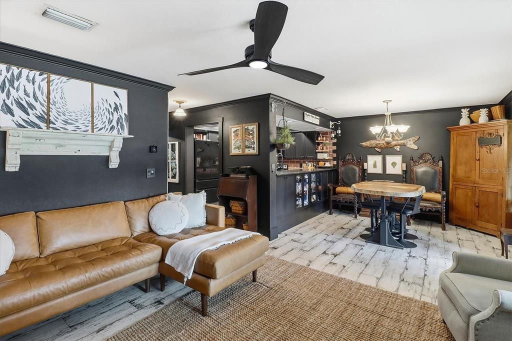 For Sale: $420,000 (3 beds, 2 baths, 1552 Square Feet)