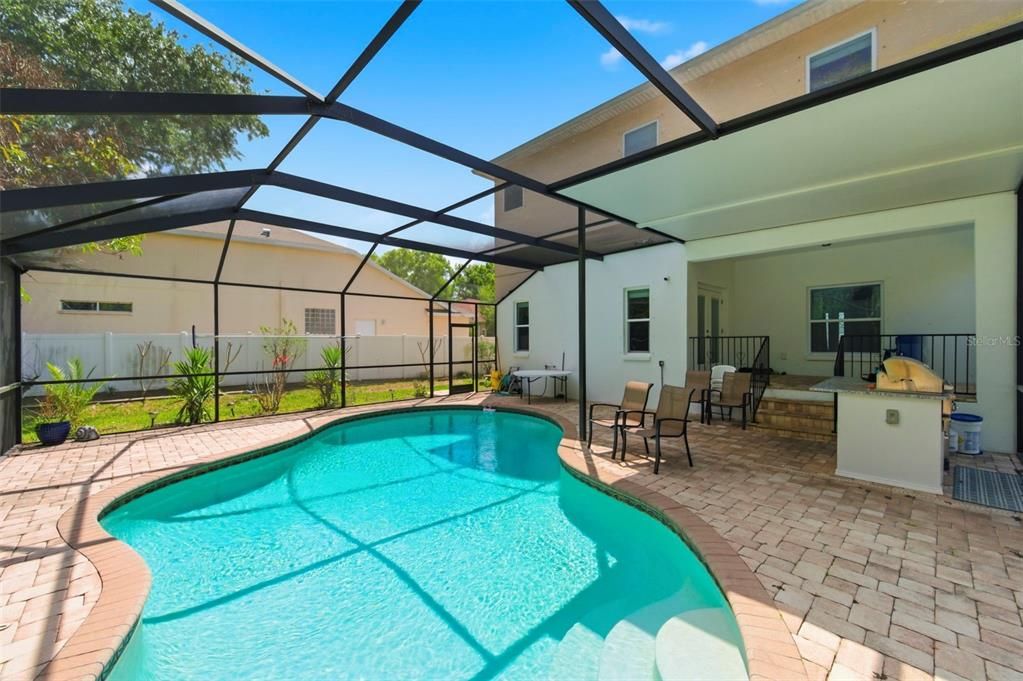 Active With Contract: $3,200 (3 beds, 2 baths, 2057 Square Feet)