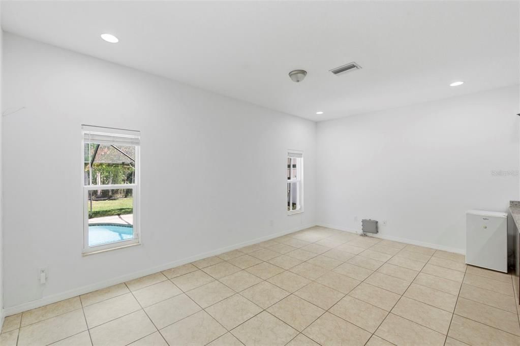 Active With Contract: $3,200 (3 beds, 2 baths, 2057 Square Feet)
