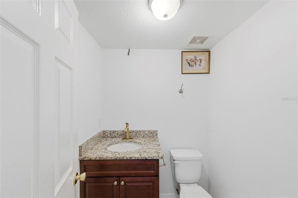 Active With Contract: $3,200 (3 beds, 2 baths, 2057 Square Feet)