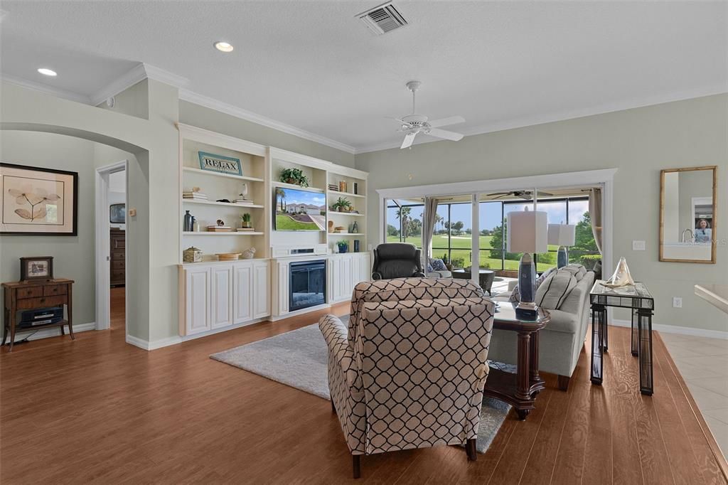 For Sale: $755,000 (3 beds, 2 baths, 2000 Square Feet)