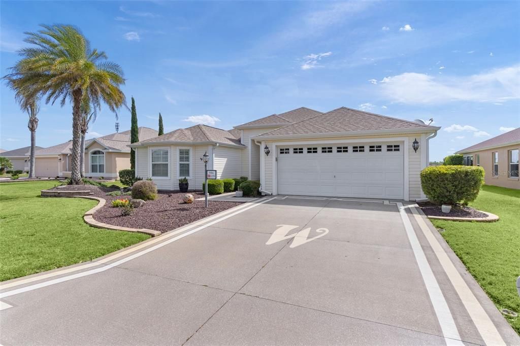 For Sale: $755,000 (3 beds, 2 baths, 2000 Square Feet)