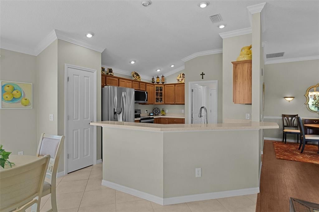 For Sale: $755,000 (3 beds, 2 baths, 2000 Square Feet)