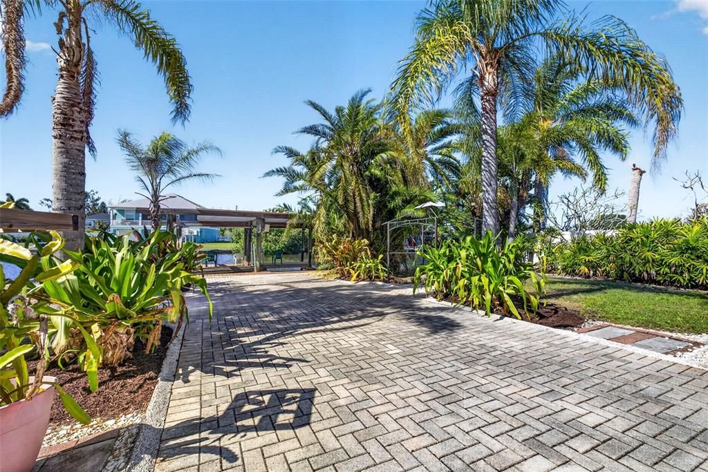 En Venta: $679,000 (3 camas, 2 baños, 1597 Pies cuadrados)