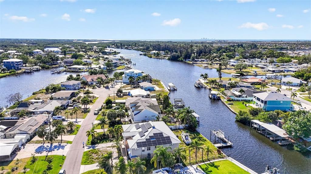 En Venta: $679,000 (3 camas, 2 baños, 1597 Pies cuadrados)