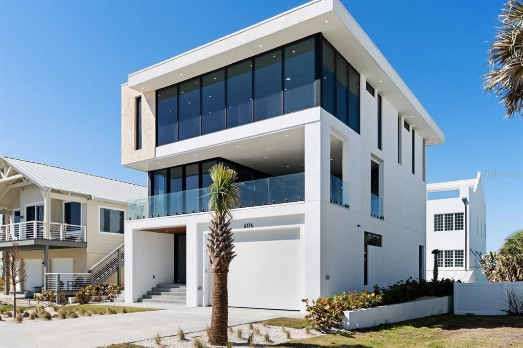 На продажу: $5,600,000 (4 спален, 4 ванн, 4147 Квадратных фут)