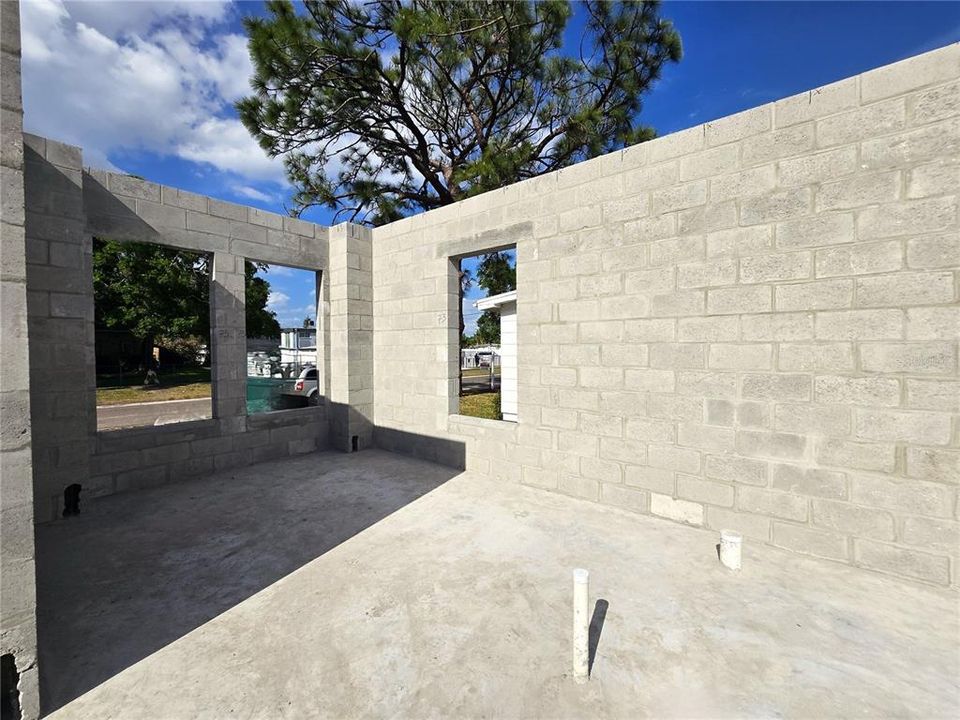 Activo con contrato: $789,000 (4 camas, 3 baños, 2812 Pies cuadrados)