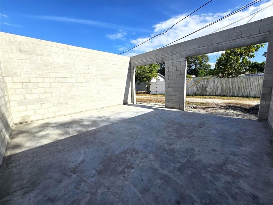 Activo con contrato: $789,000 (4 camas, 3 baños, 2812 Pies cuadrados)