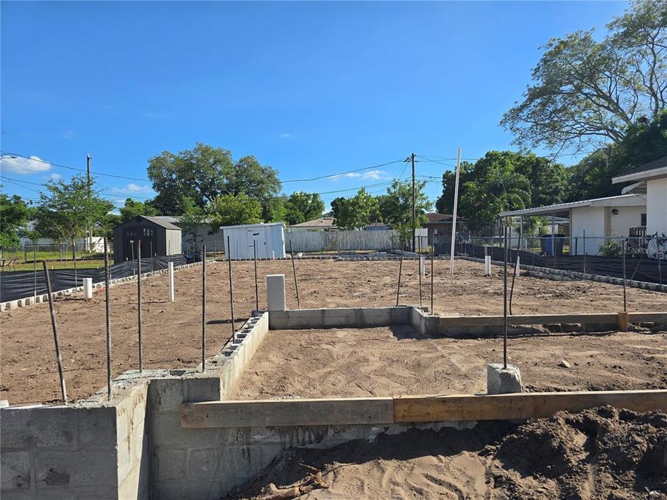 Activo con contrato: $789,000 (4 camas, 3 baños, 2812 Pies cuadrados)