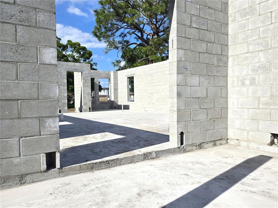 Activo con contrato: $789,000 (4 camas, 3 baños, 2812 Pies cuadrados)