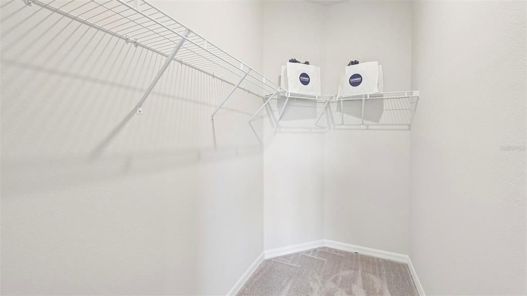 Active With Contract: $314,000 (3 beds, 2 baths, 1565 Square Feet)