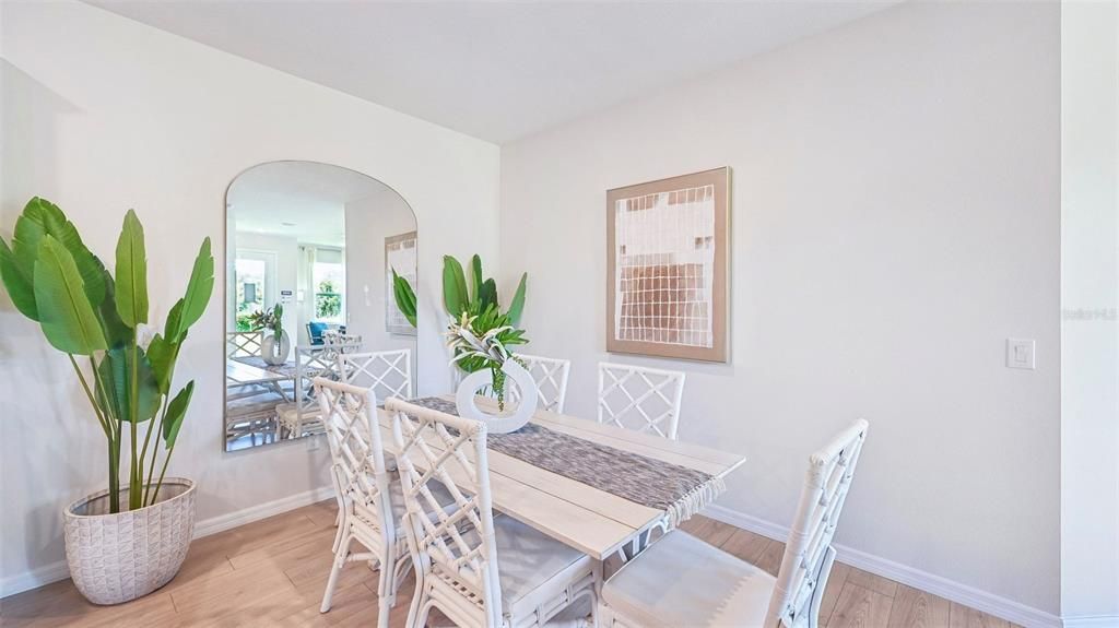 Active With Contract: $314,000 (3 beds, 2 baths, 1565 Square Feet)