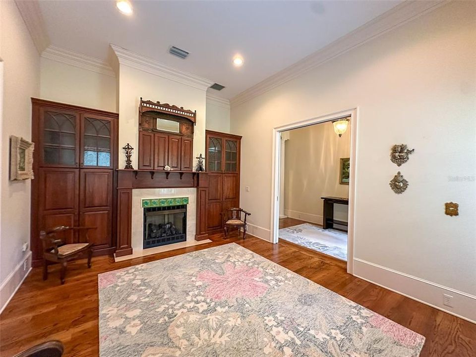For Rent: $9,500 (4 beds, 3 baths, 4345 Square Feet)