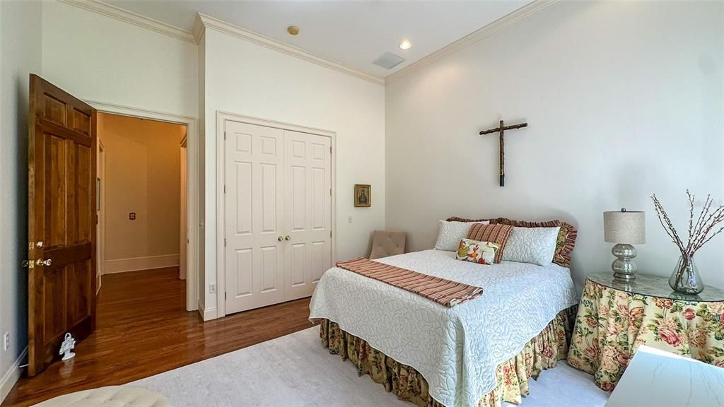 For Rent: $9,500 (4 beds, 3 baths, 4345 Square Feet)