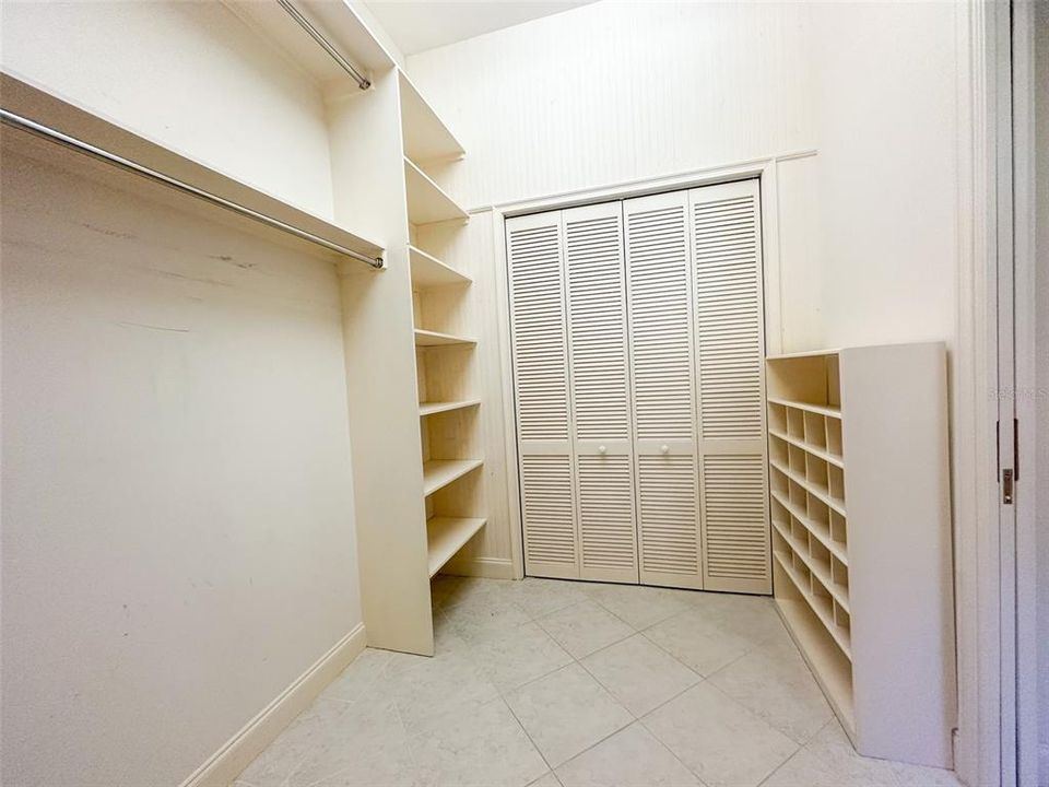 For Rent: $9,500 (4 beds, 3 baths, 4345 Square Feet)