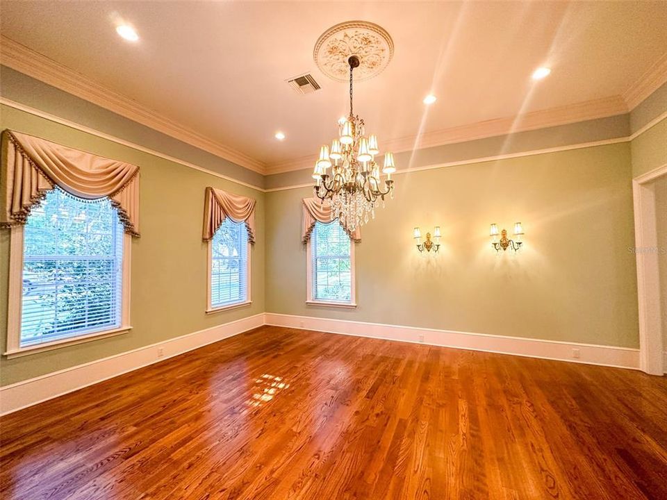 For Rent: $9,500 (4 beds, 3 baths, 4345 Square Feet)