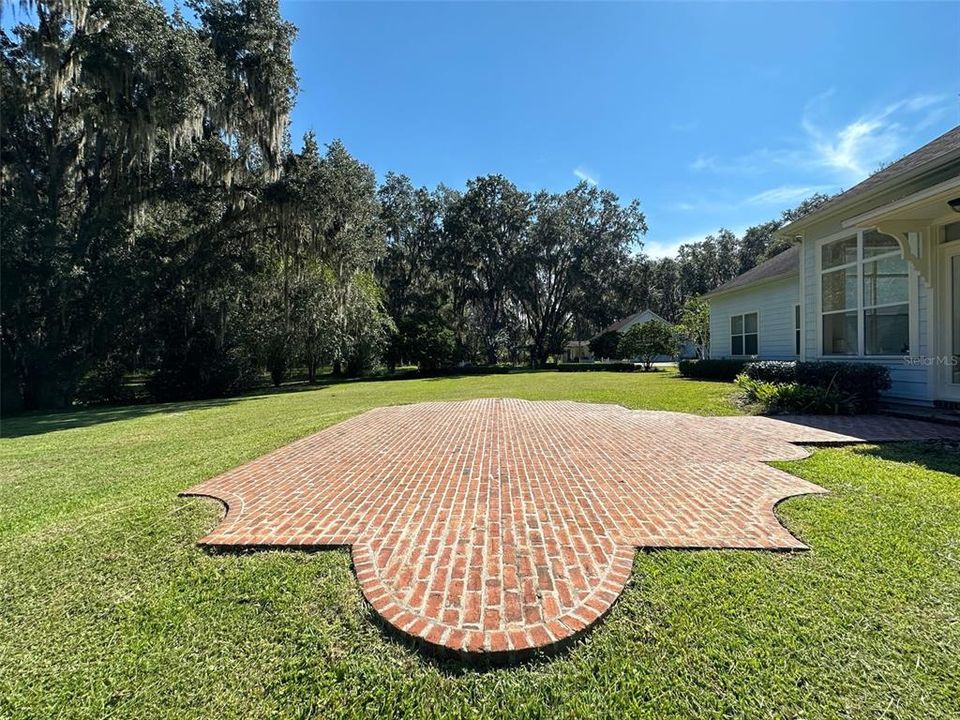 For Rent: $9,500 (4 beds, 3 baths, 4345 Square Feet)