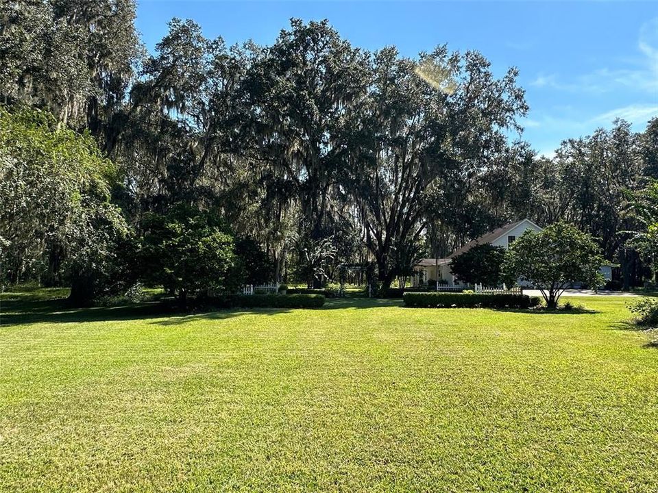 For Rent: $9,500 (4 beds, 3 baths, 4345 Square Feet)
