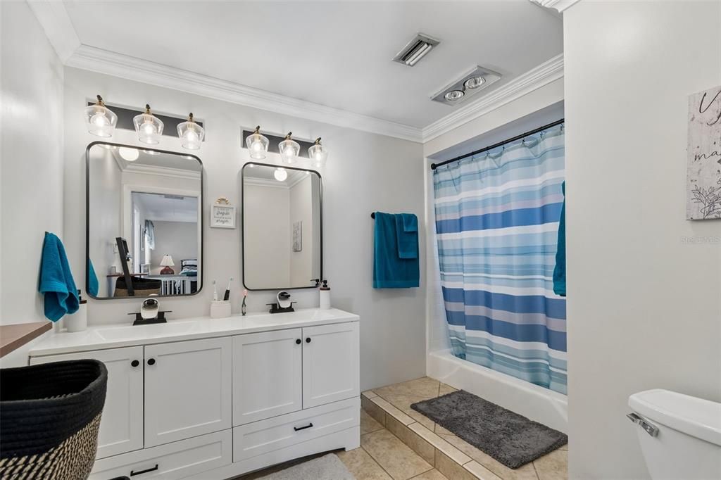 Active With Contract: $550,000 (3 beds, 2 baths, 1839 Square Feet)