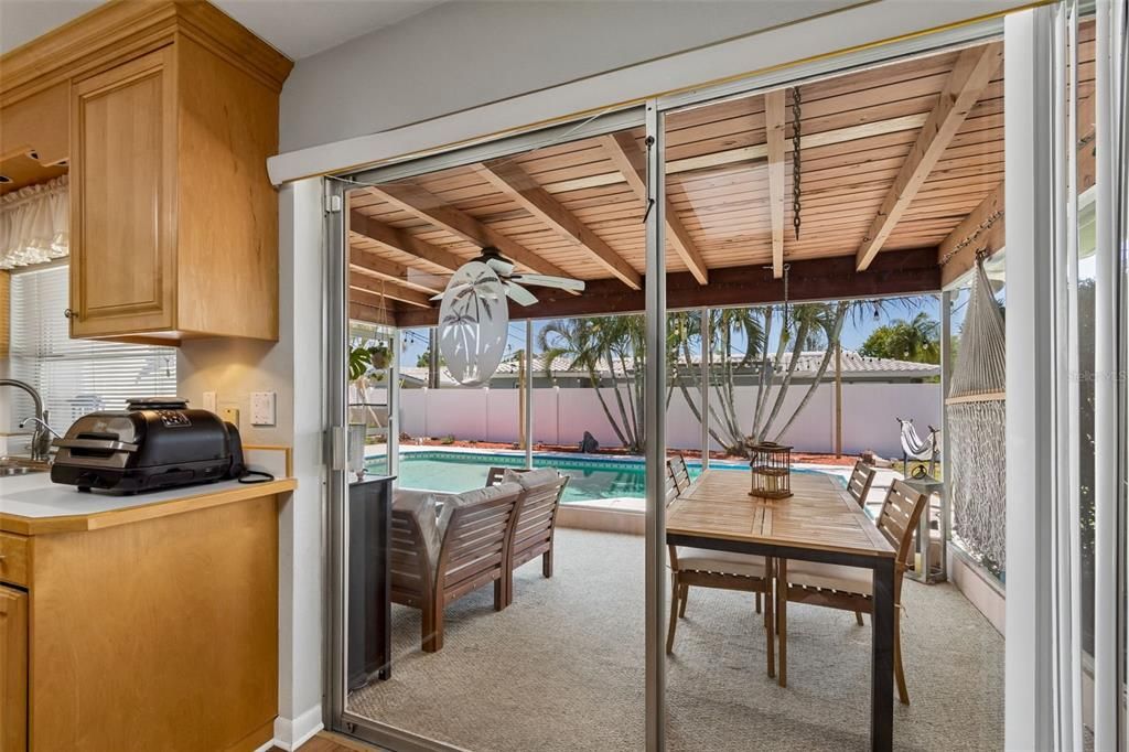 Active With Contract: $550,000 (3 beds, 2 baths, 1839 Square Feet)