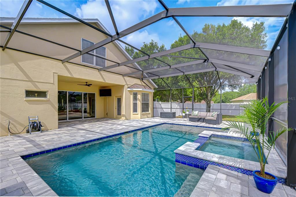 Active With Contract: $689,000 (4 beds, 3 baths, 2919 Square Feet)