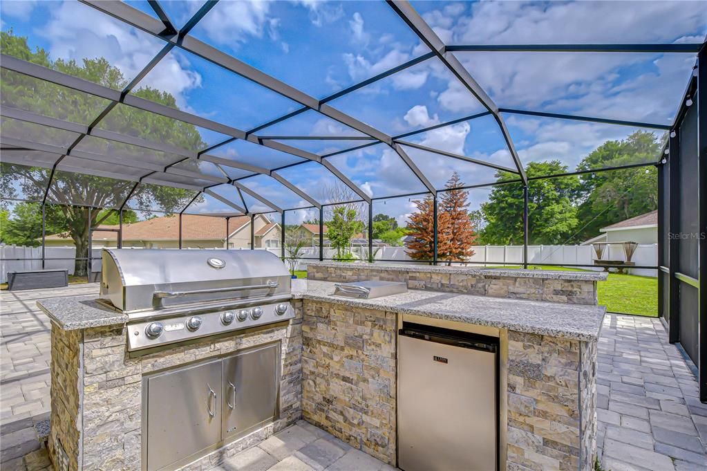 Active With Contract: $689,000 (4 beds, 3 baths, 2919 Square Feet)