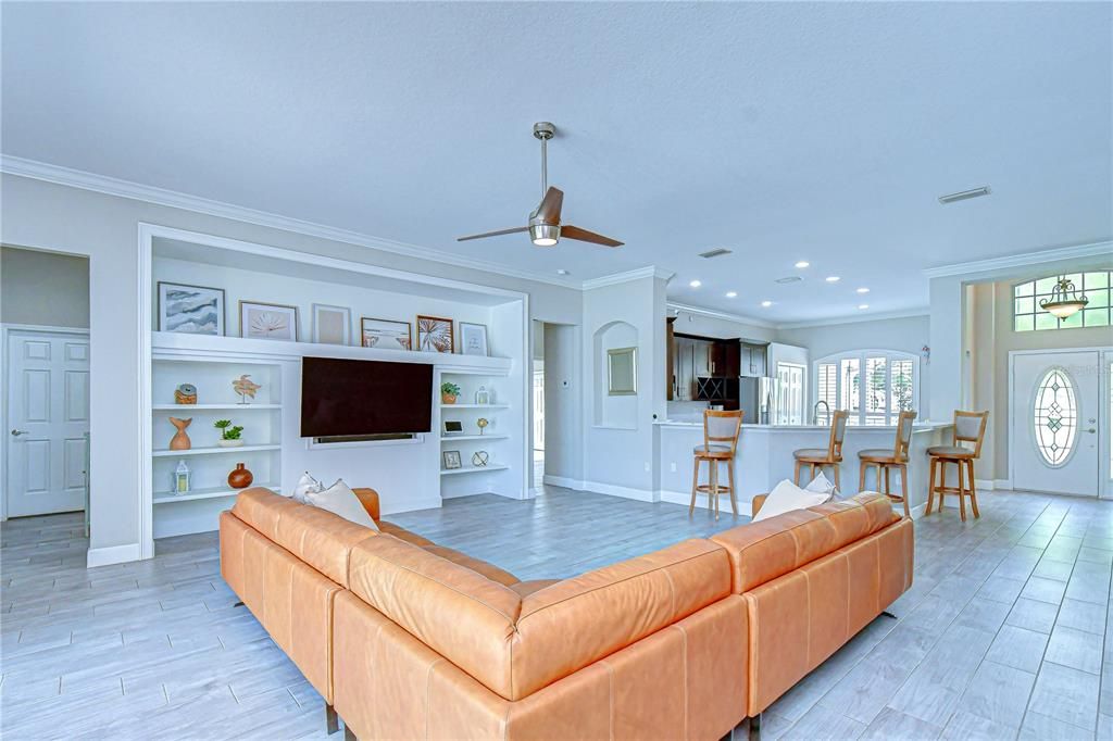 Active With Contract: $689,000 (4 beds, 3 baths, 2919 Square Feet)