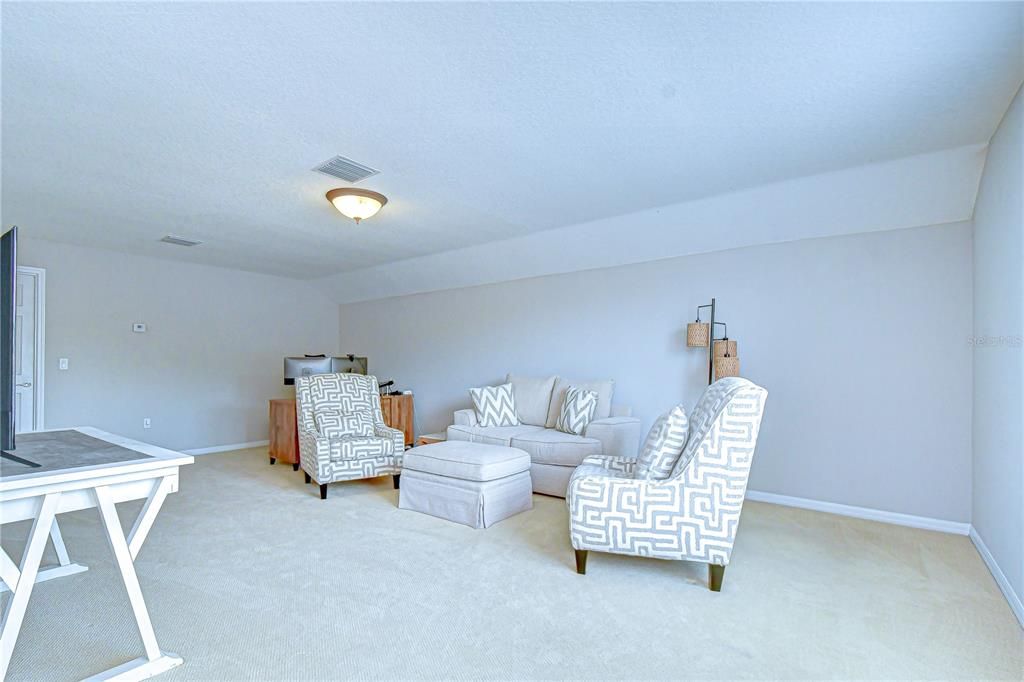 Active With Contract: $689,000 (4 beds, 3 baths, 2919 Square Feet)