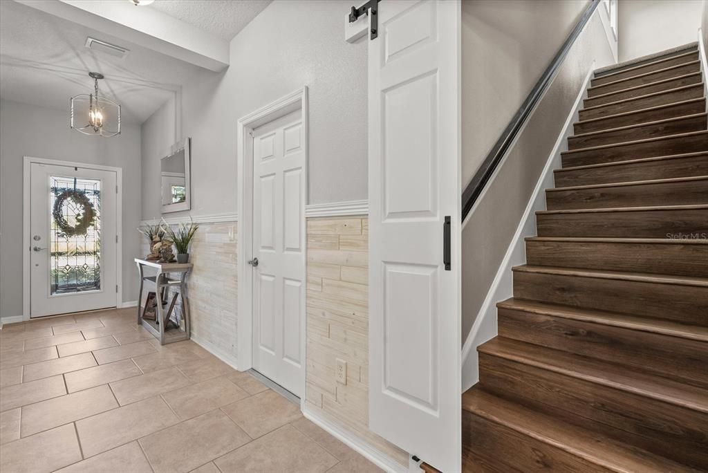 Active With Contract: $559,900 (4 beds, 2 baths, 2406 Square Feet)