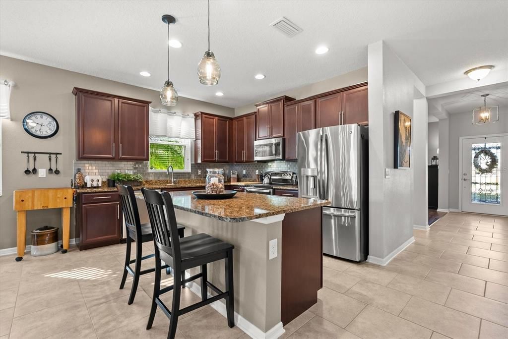Active With Contract: $559,900 (4 beds, 2 baths, 2406 Square Feet)