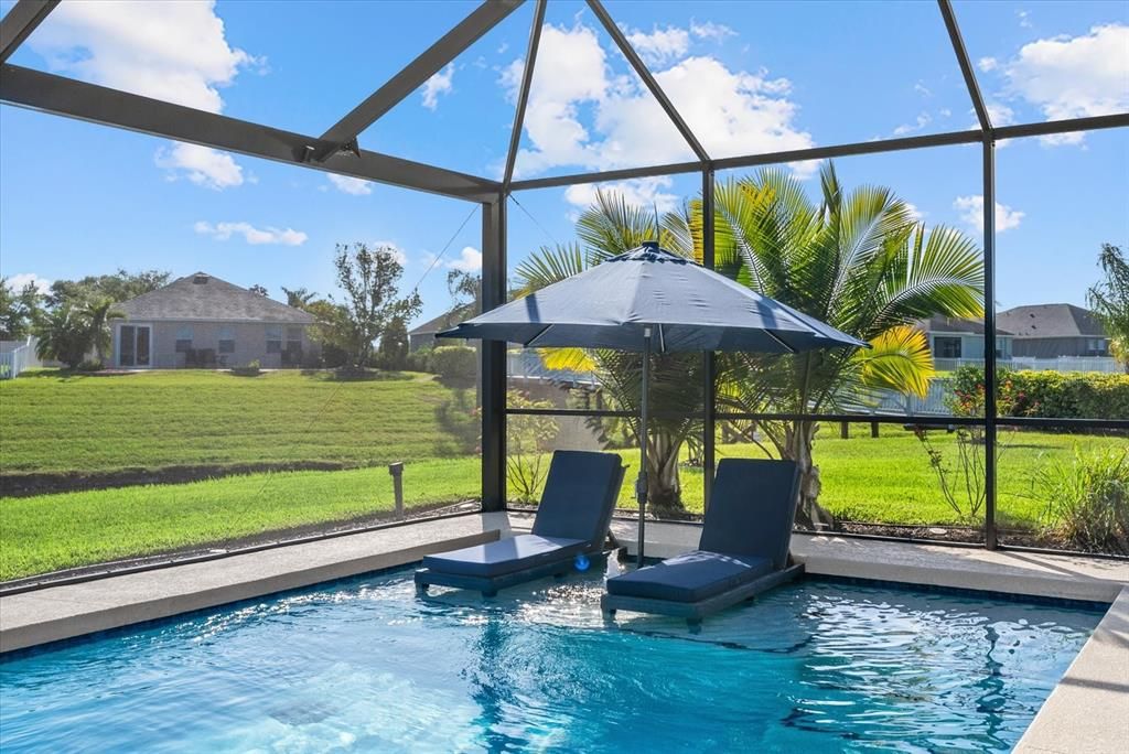 Active With Contract: $559,900 (4 beds, 2 baths, 2406 Square Feet)
