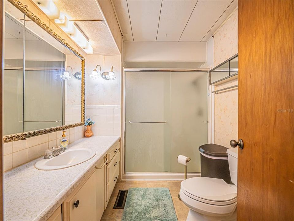 На продажу: $125,000 (3 спален, 2 ванн, 1392 Квадратных фут)
