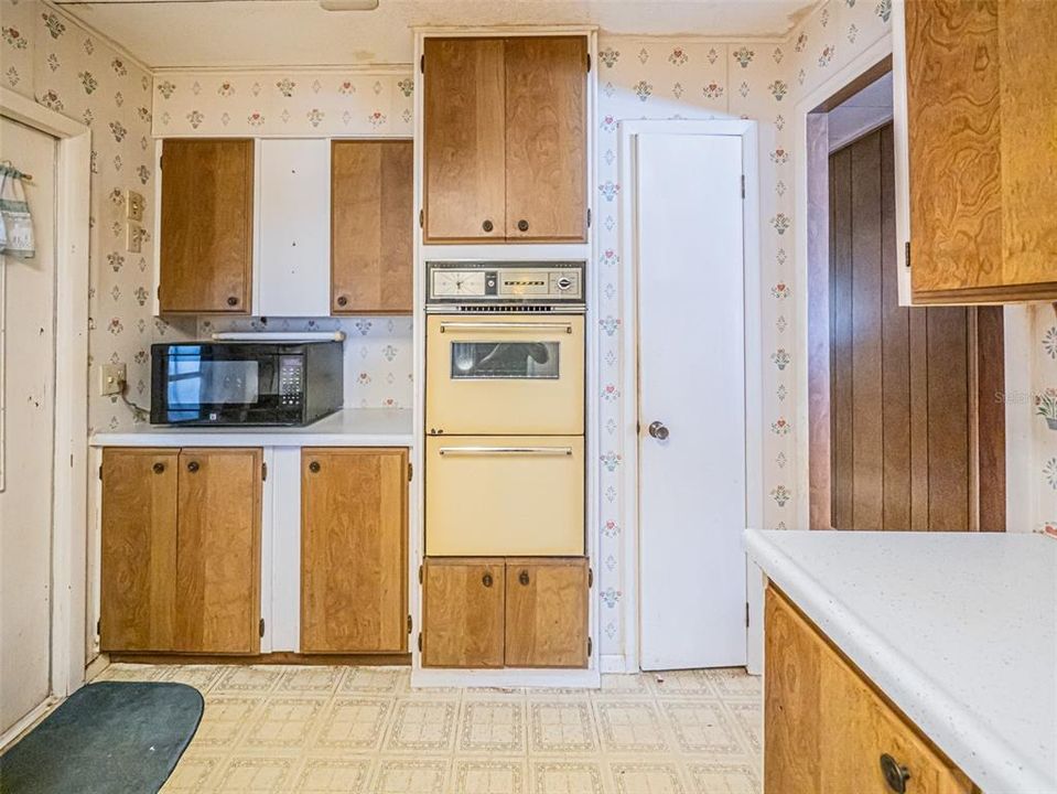 На продажу: $125,000 (3 спален, 2 ванн, 1392 Квадратных фут)