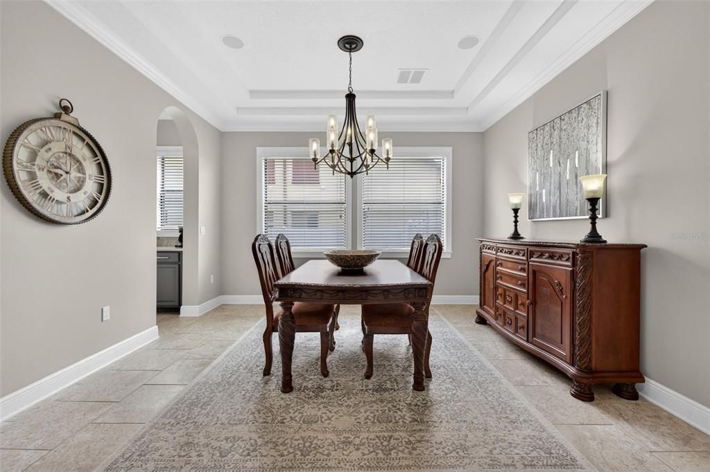 Active With Contract: $879,900 (5 beds, 4 baths, 4566 Square Feet)