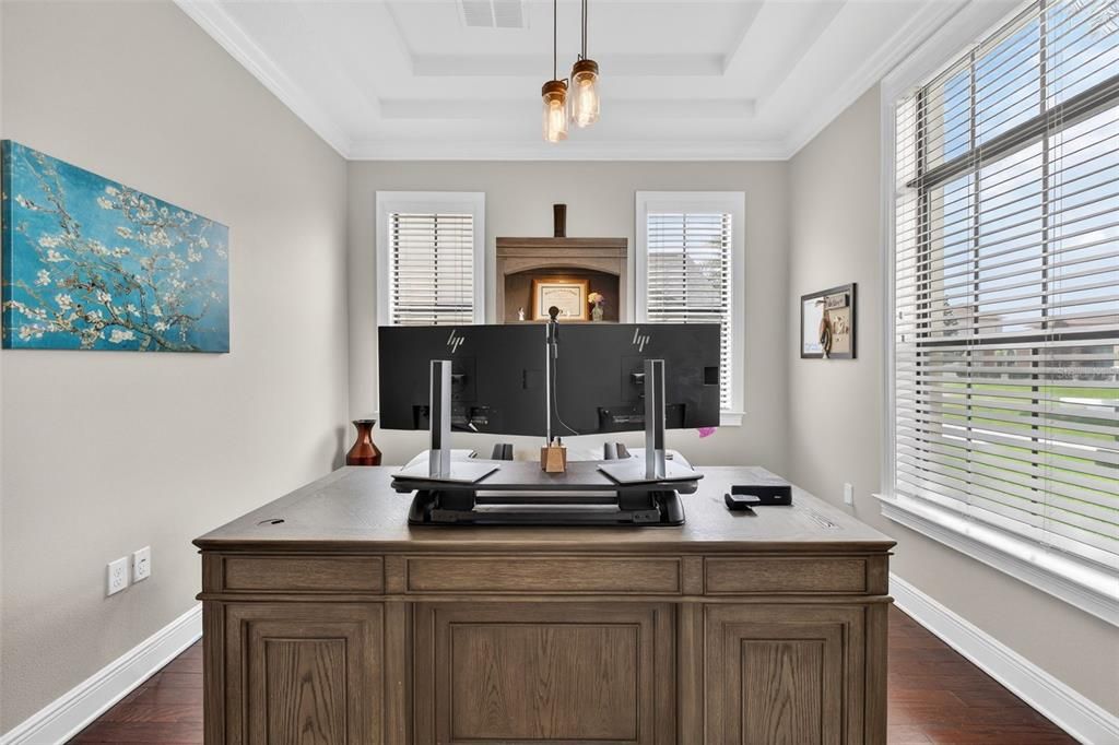 Active With Contract: $879,900 (5 beds, 4 baths, 4566 Square Feet)