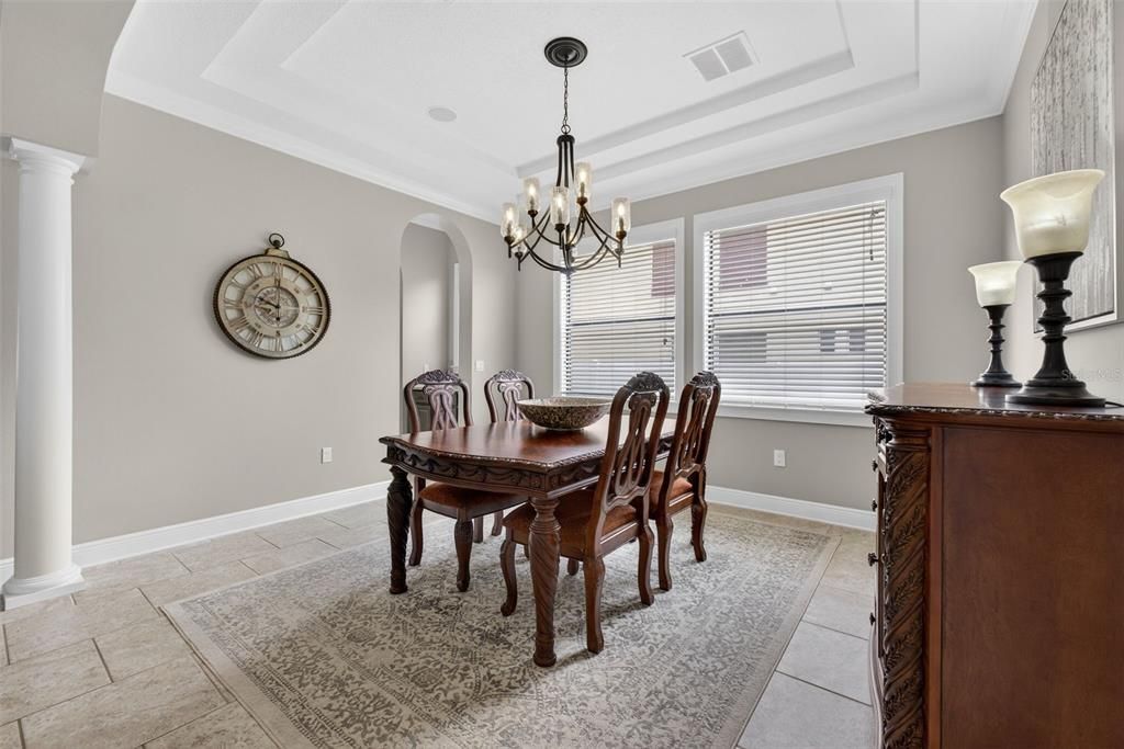 Active With Contract: $879,900 (5 beds, 4 baths, 4566 Square Feet)