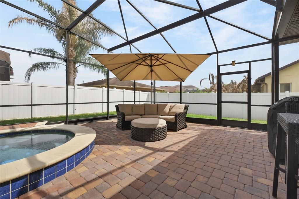 Active With Contract: $879,900 (5 beds, 4 baths, 4566 Square Feet)