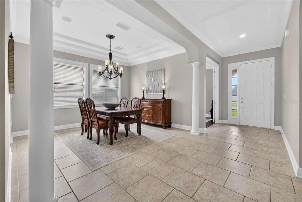 Active With Contract: $879,900 (5 beds, 4 baths, 4566 Square Feet)