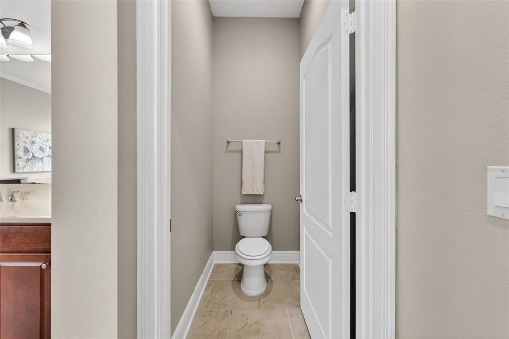 Active With Contract: $879,900 (5 beds, 4 baths, 4566 Square Feet)