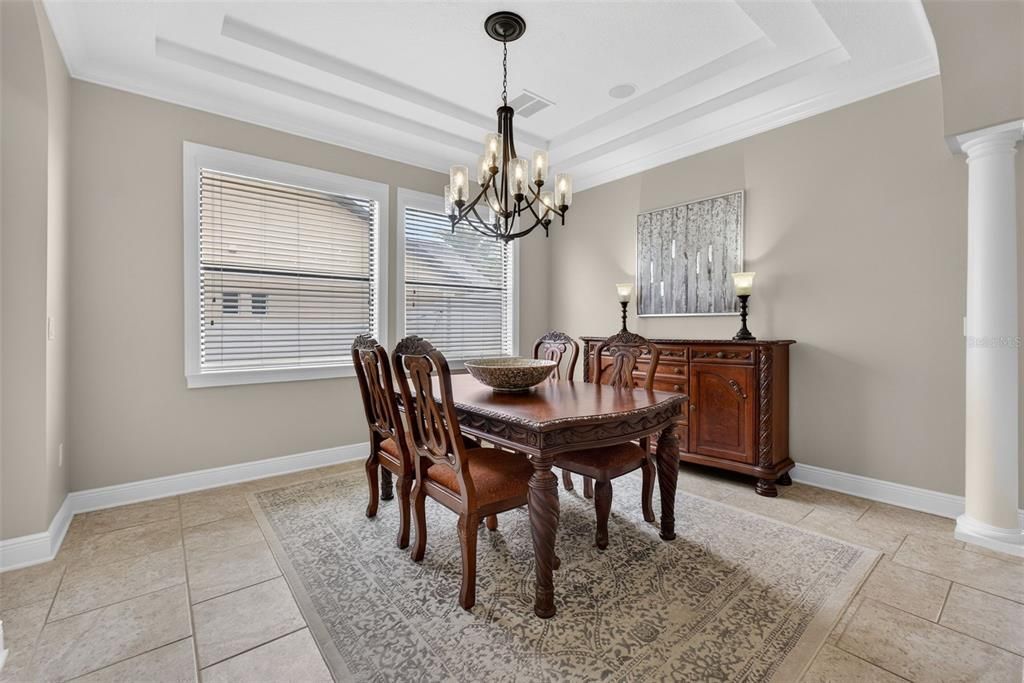 Active With Contract: $879,900 (5 beds, 4 baths, 4566 Square Feet)