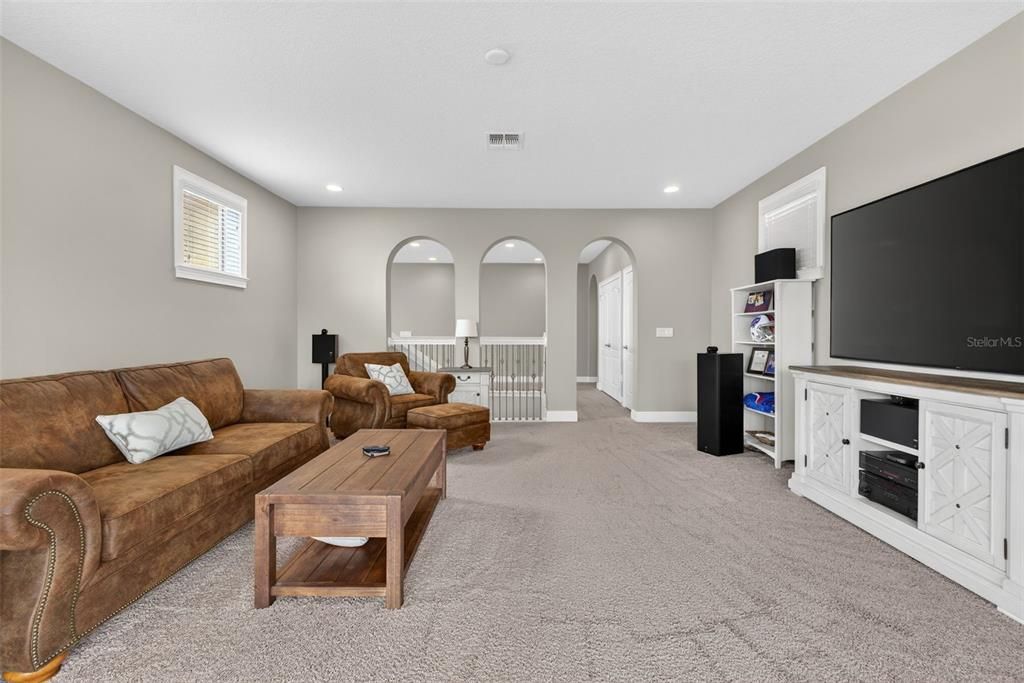 Active With Contract: $879,900 (5 beds, 4 baths, 4566 Square Feet)