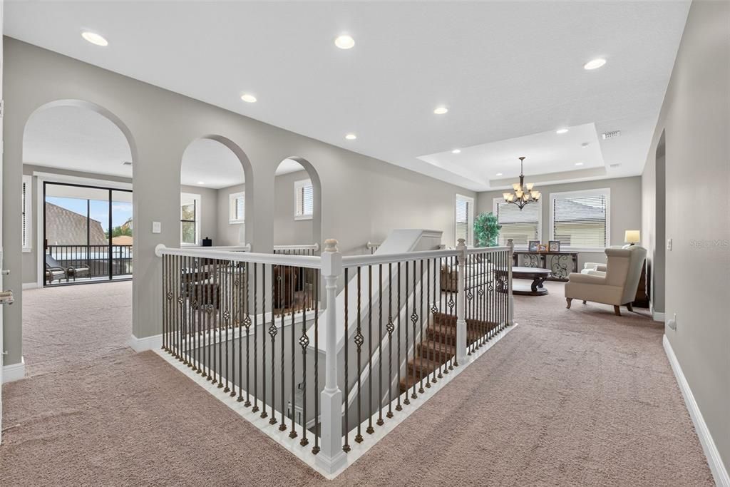 Active With Contract: $879,900 (5 beds, 4 baths, 4566 Square Feet)