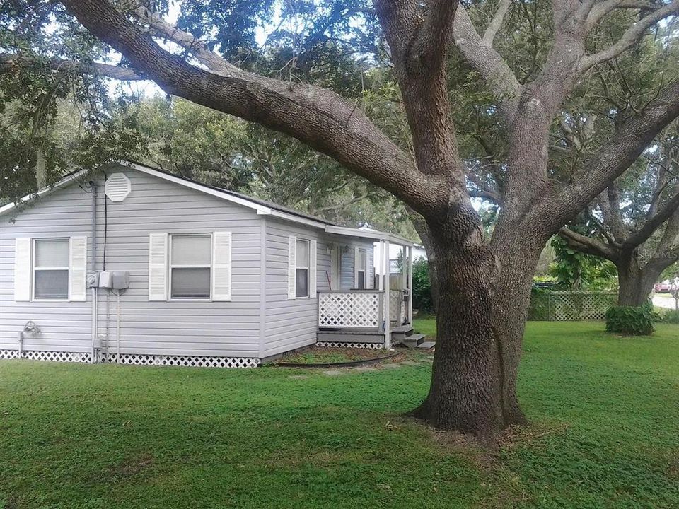 Active With Contract: $225,000 (3 beds, 2 baths, 1400 Square Feet)