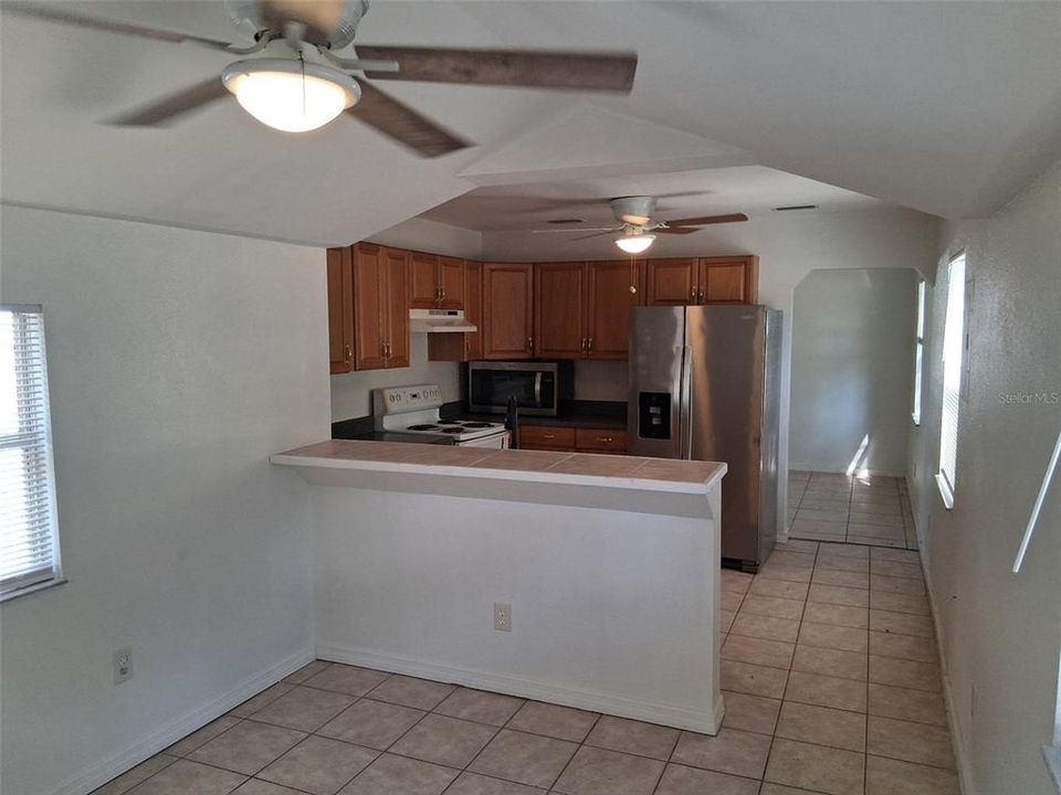 Active With Contract: $225,000 (3 beds, 2 baths, 1400 Square Feet)